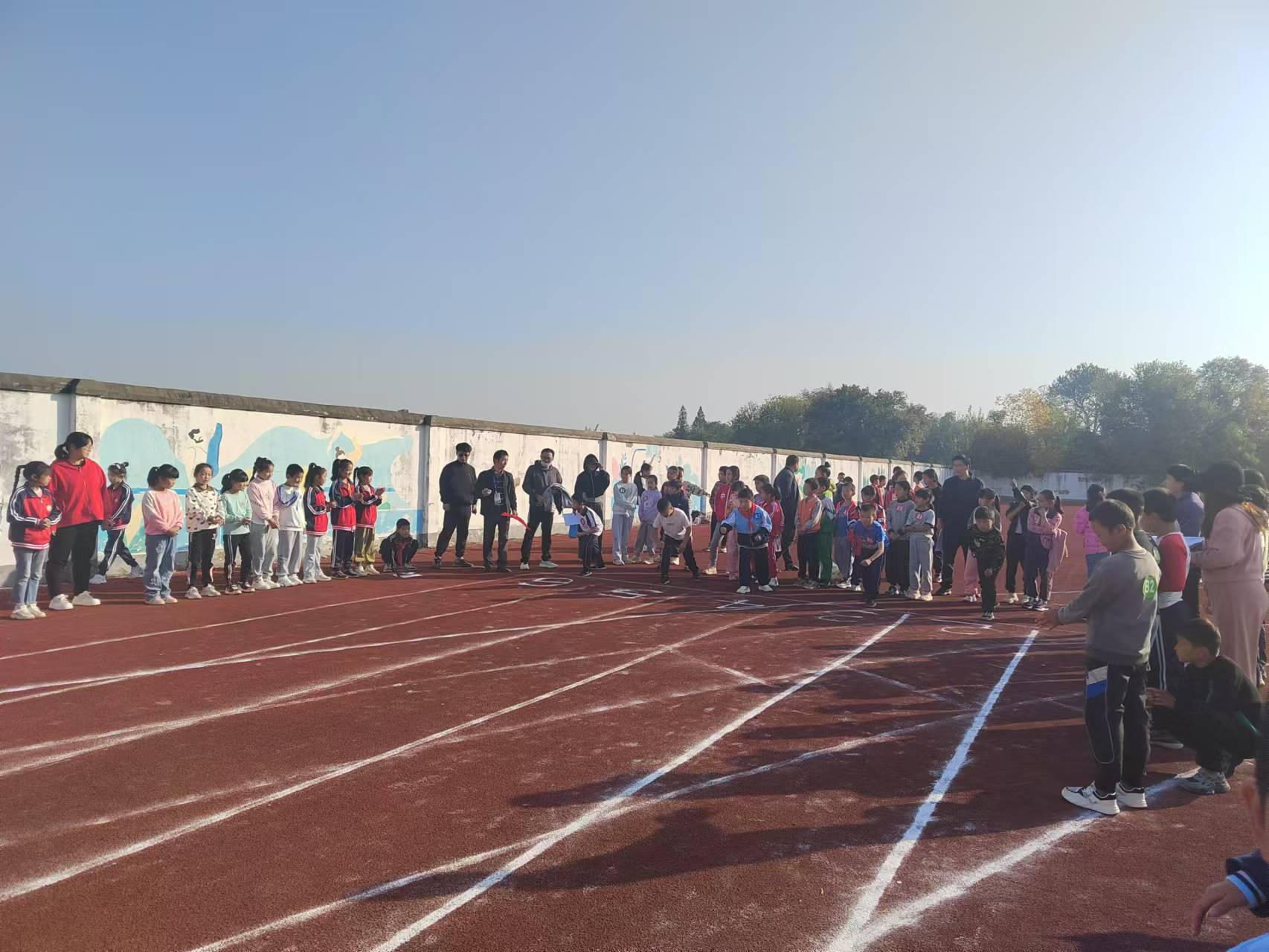 不来梅队员在比赛中展现出色，赢得掌声